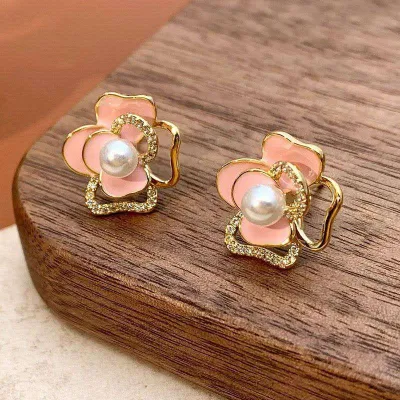 Trendy Crystal Flower Stud Earrings